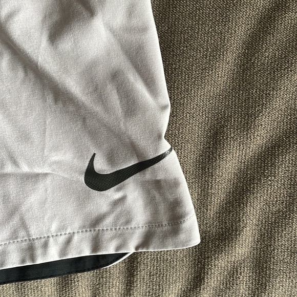 Men’s Large Nike Shorts - Picture 3 of 7